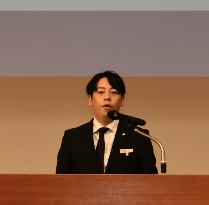 代表 中庭英雄